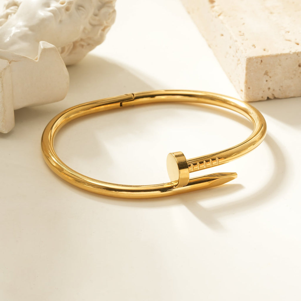 Agota Nail Bracelet