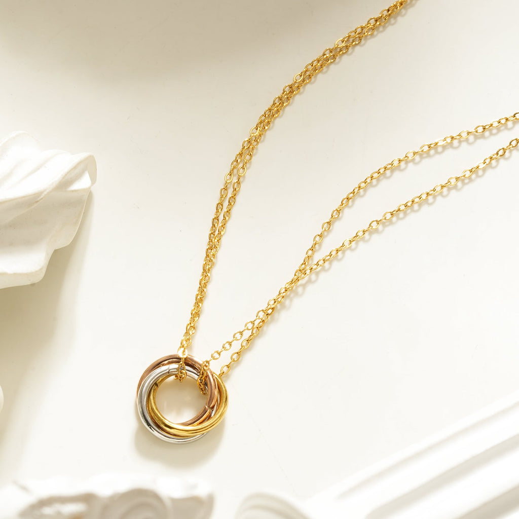 Elvira Necklace