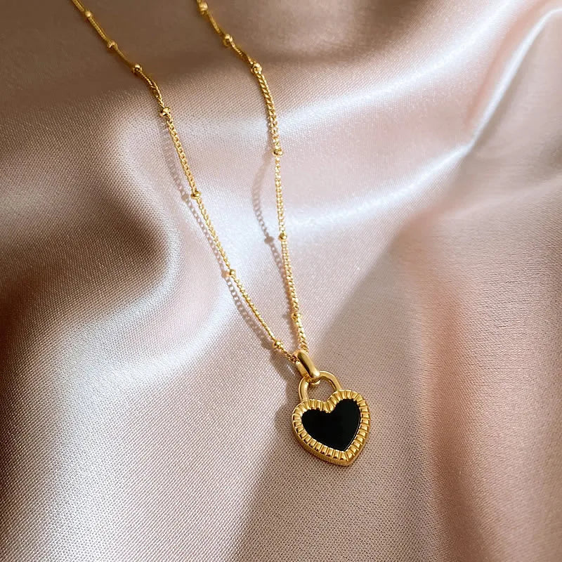 Black Heart Necklace Gold