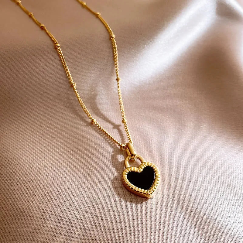 Black Heart Necklace Gold